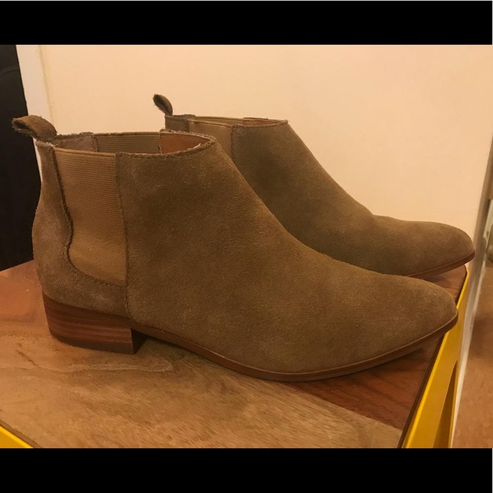Taupe Tan Suede Leather Gap Chelsea Ankle Boots